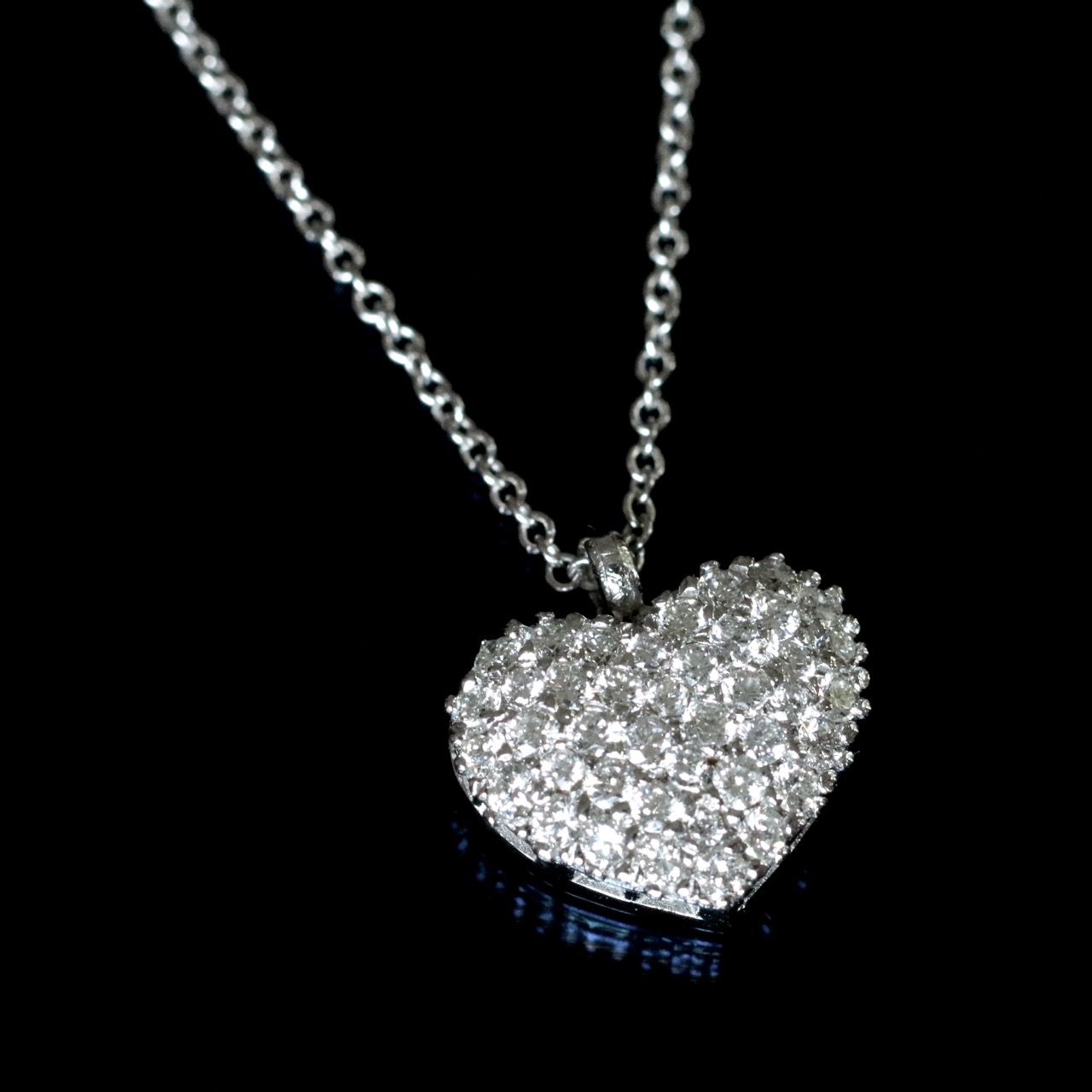 collier a cuore invisible