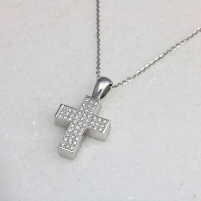 Croce con diamanti